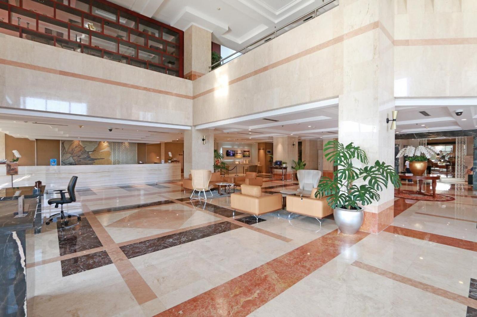 Hotel Bidakara Yakarta Exterior foto