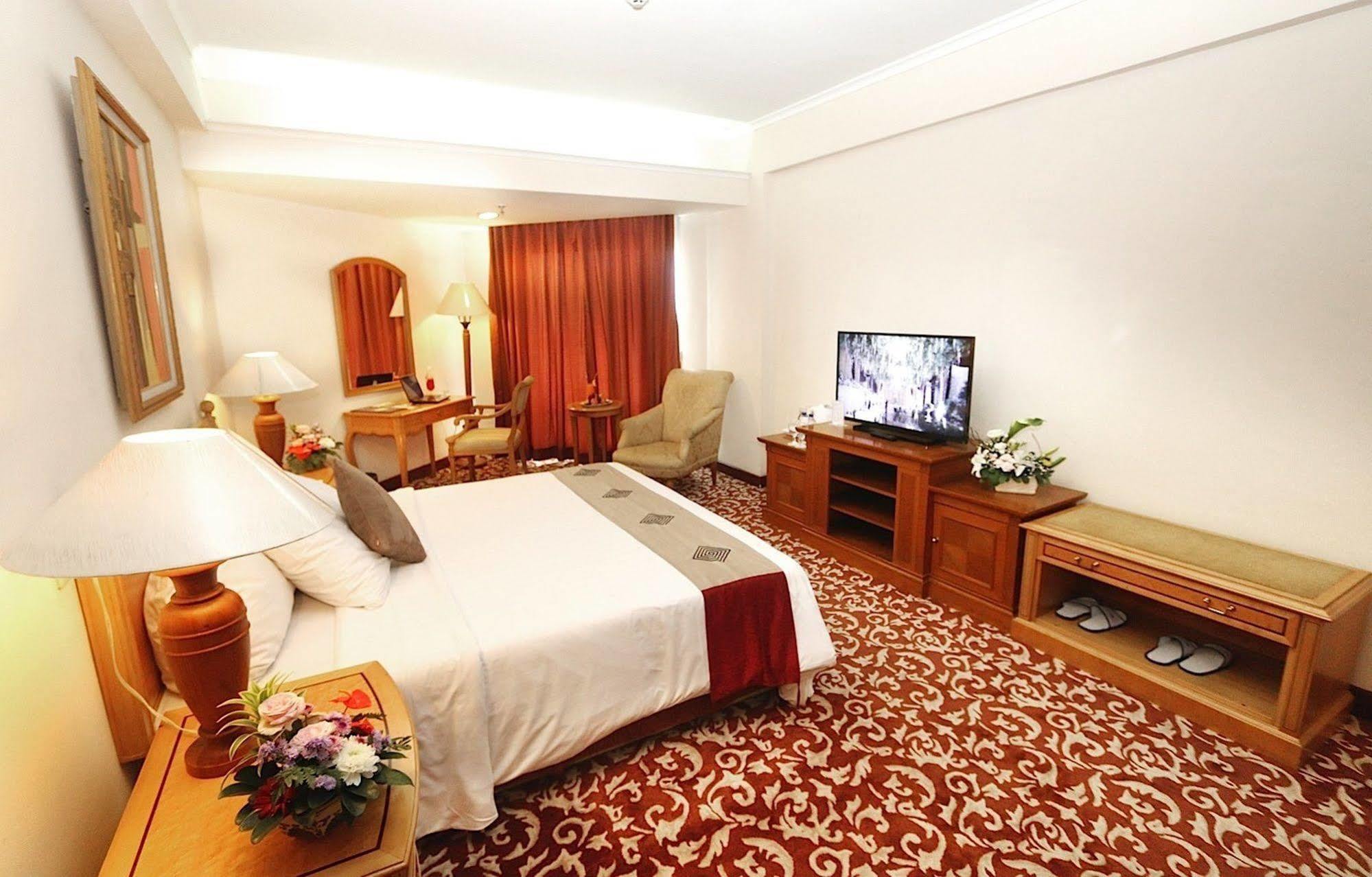 Hotel Bidakara Yakarta Exterior foto